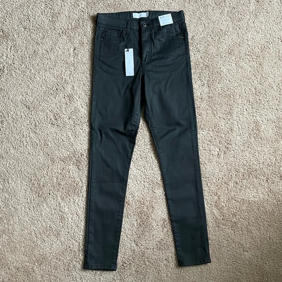 Topshop Jamie Jeans in Coated Black - Picture 3 of 6